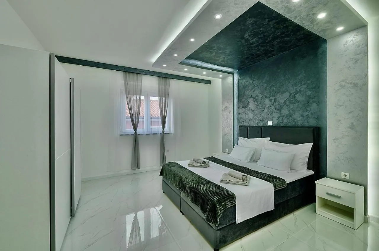 Complex Villa White Pula Guest house