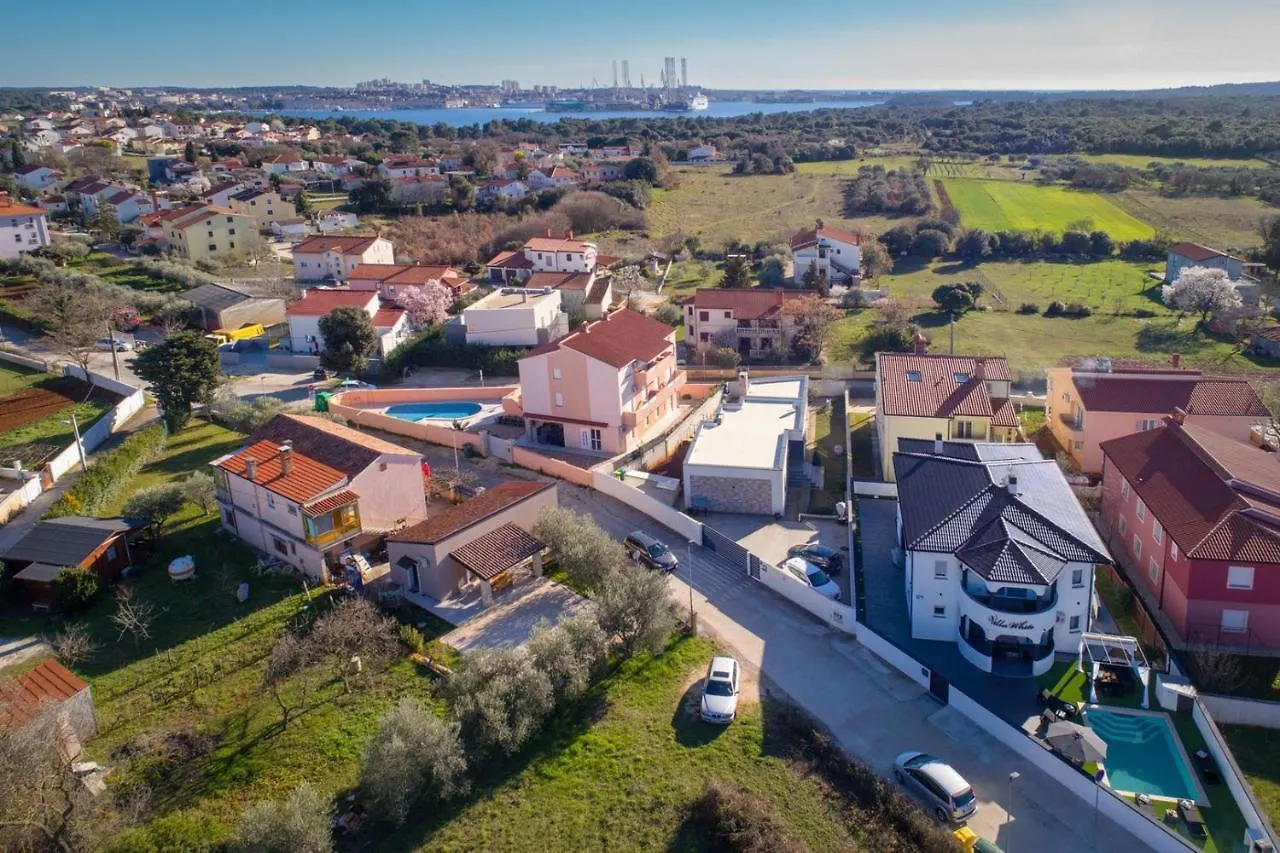 Complex Villa White Pula